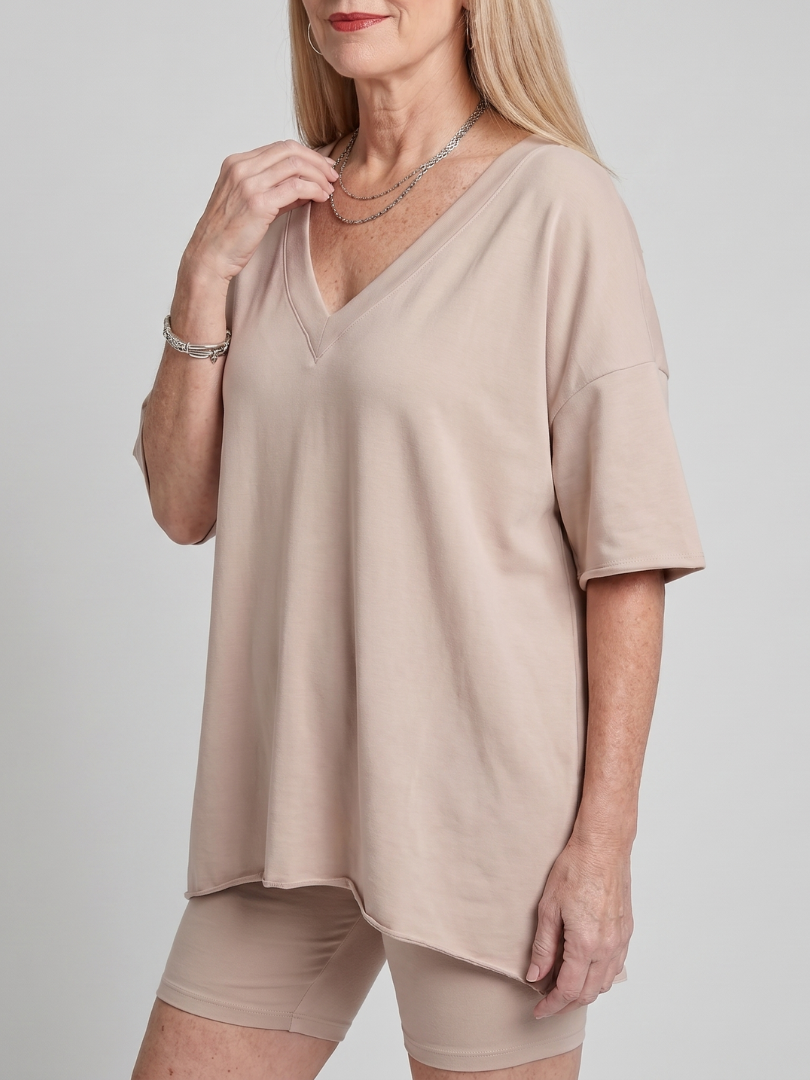 Lucinda | V-Hals Top En Shorts Relaxed Fit Set
