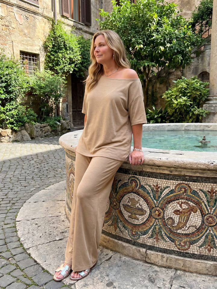 Elarim | Korte Mouw Off Shoulder Top En Wijde Pantalon Set