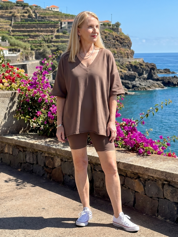 Lucinda | V-Hals Top En Shorts Relaxed Fit Set