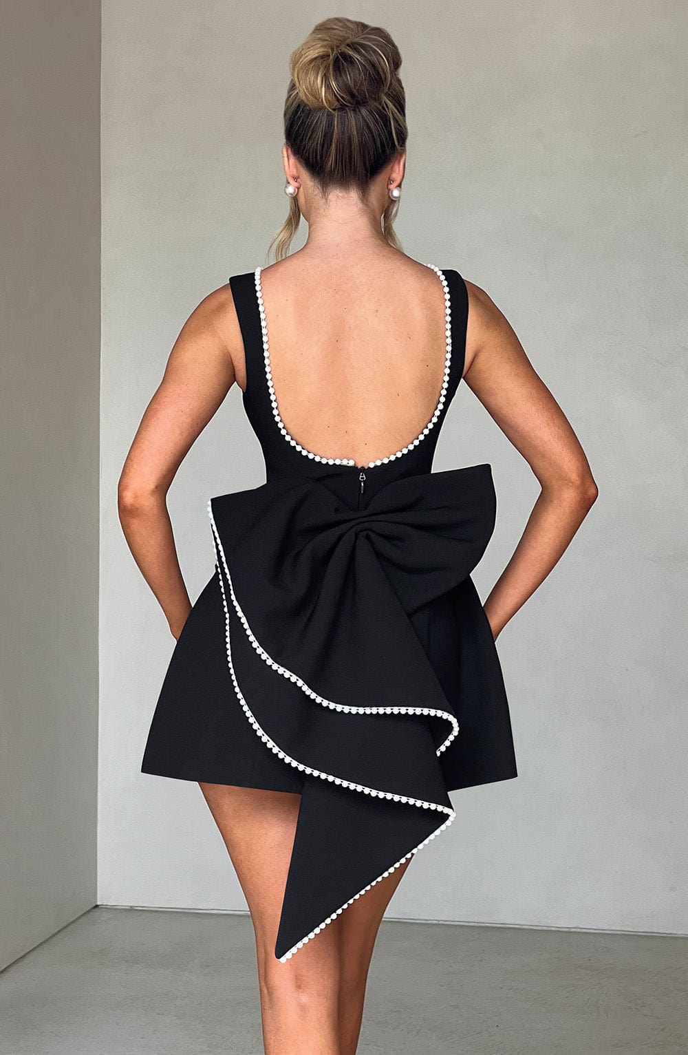 Celeste | Dames A-Lijn Mini Jurk met Parelrand Mouwloos