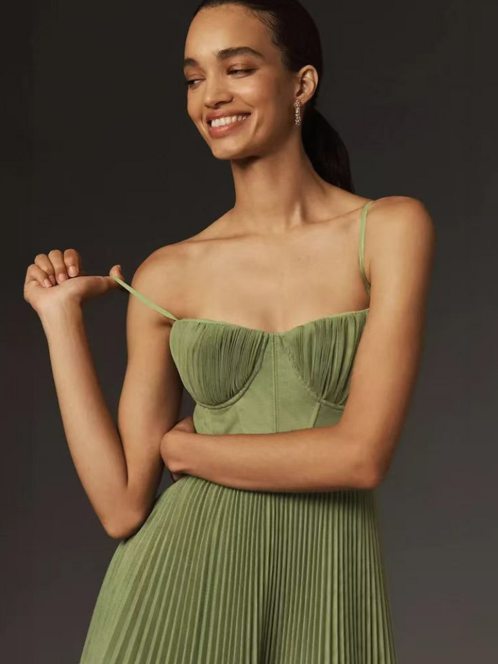 Sonya™ | Sculpted Pleated Maxi Jurk