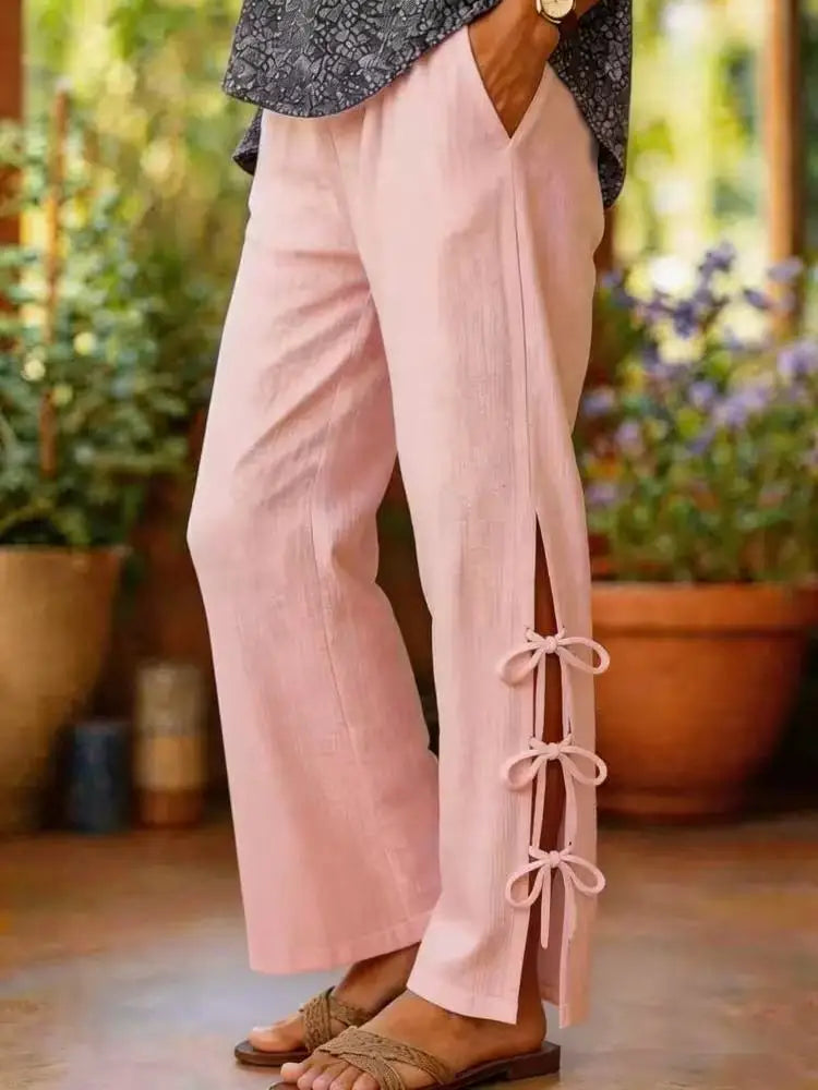 Lyara | Brede Pantalon met Zijsplit