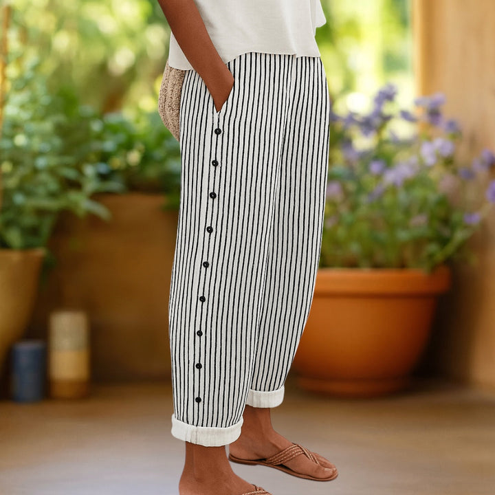 Sylvia | Stijlvolle Gestreepte Broek met Knopen